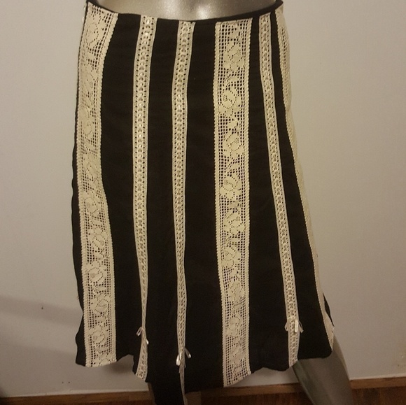 ANTHROPOLOGIE Vintage ODILLE Black Lace Retro Skirt Sz 2 - Picture 4 of 6